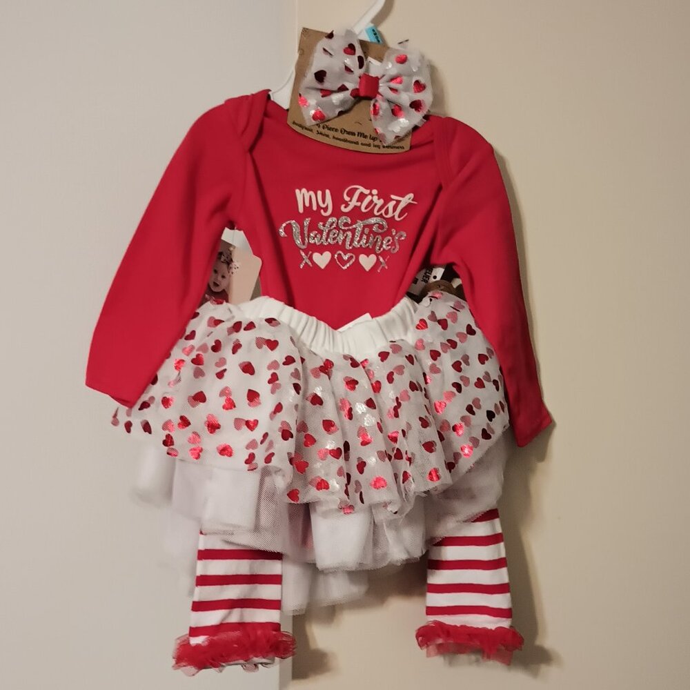 NWT ~ Baby Essentials Valentines Day Baby Girls 4-pc. Skirt Set (6 Months)